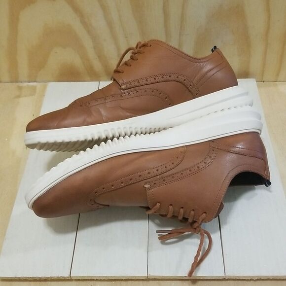 Cole Haan Grand+ Tan/Ivory Leather Wingtip Oxfords Sz 11 - Picture 4 of 8